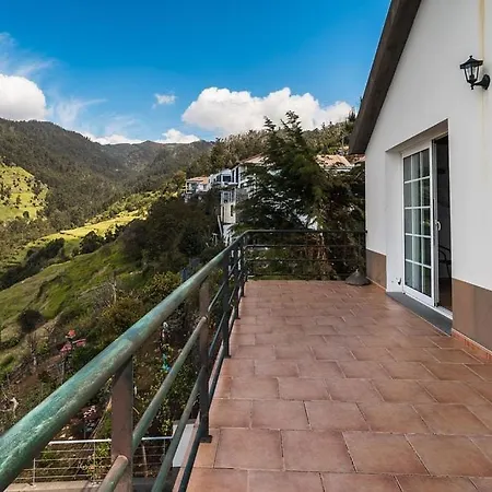 Guestready - Casa Estrelas Гостевой дом 4*